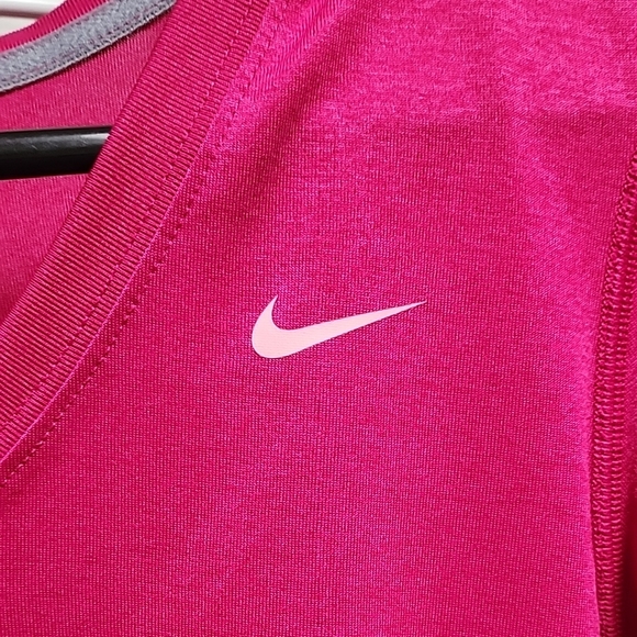 Nike Women's Dri-FIT Pink Short Sleeve Tee - Picture 2 of 11
